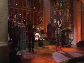 Jessie J Price Tag (feat B.o.B) (Saturday Night Live 2011) (HD)